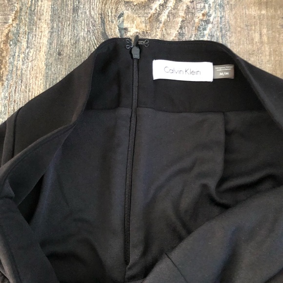 Calvin Klein medium wrap skirt - Picture 5 of 6